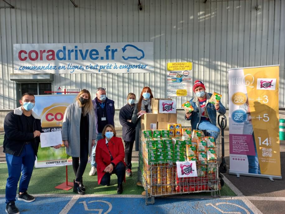 Une collecte de 5T par les étudiants de l'IEQT pour les Restos du Cœur